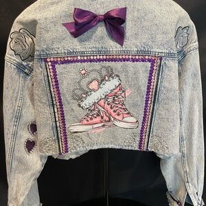 Cropped Denim Jacket
Size Medium